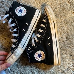 Black converse